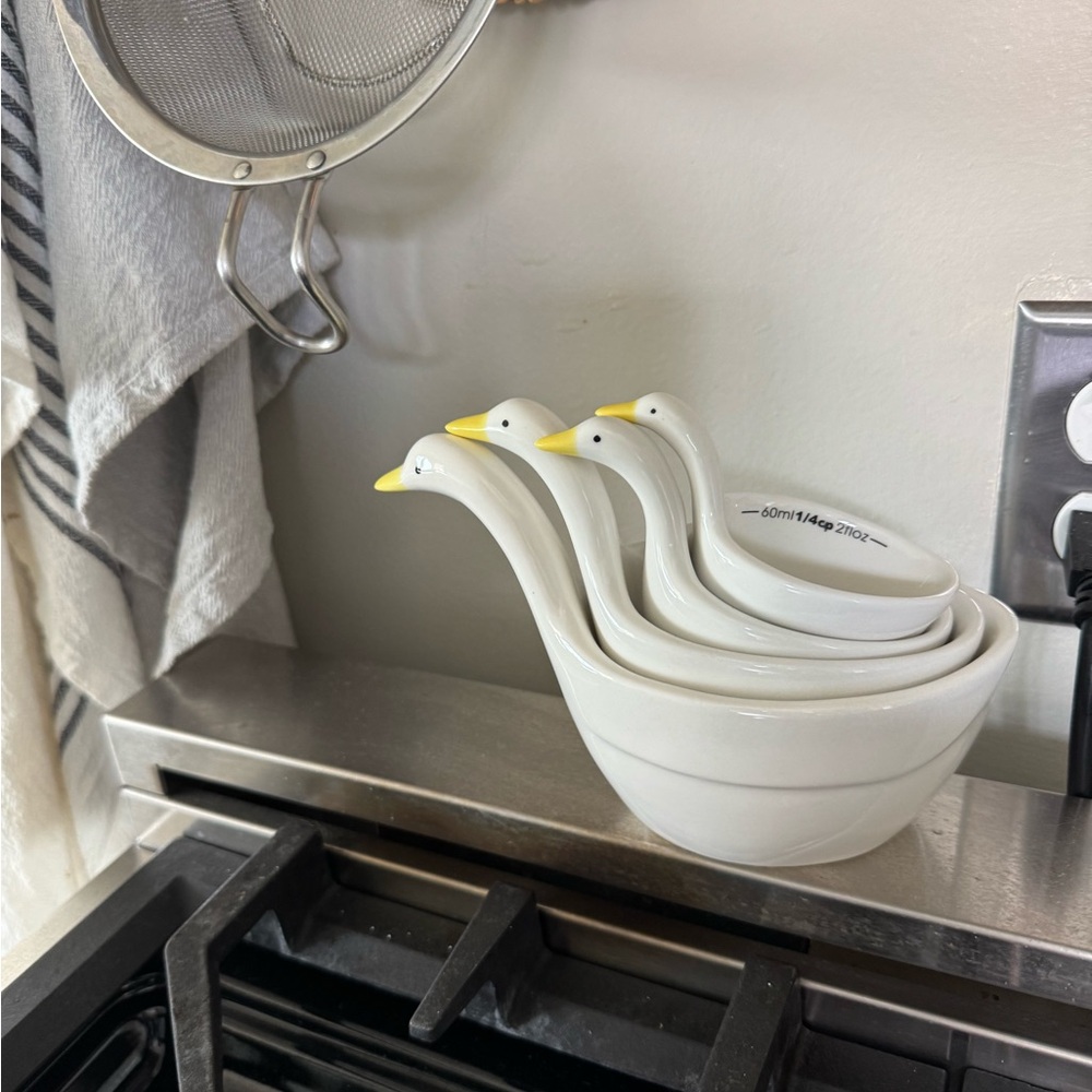 Anthropologie White Goose Measuring Cups